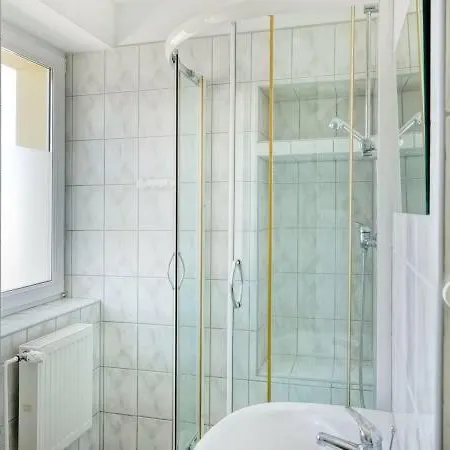 Pod Zielonym Daszkiem * Mielno