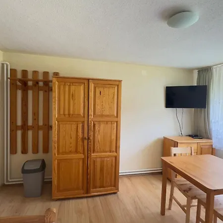 Pod Zielonym Daszkiem Gasthof Mielno