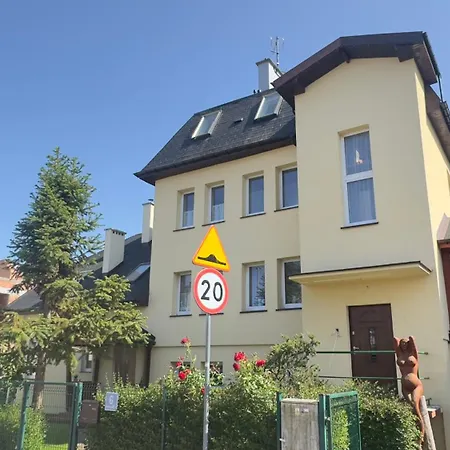 Pod Zielonym Daszkiem *