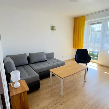 Pod Zielonym Daszkiem Guest house *