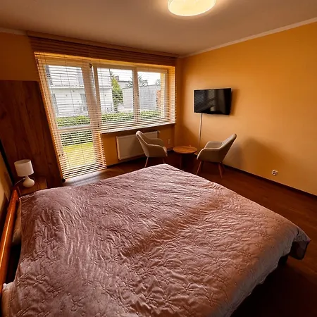 Pod Zielonym Daszkiem Guest house