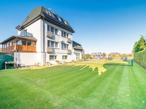 Pod Zielonym Daszkiem Penzion